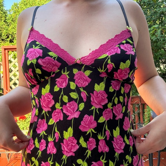 Betsey Johnson Black and Pink Floral Chemise - Picture 4 of 5